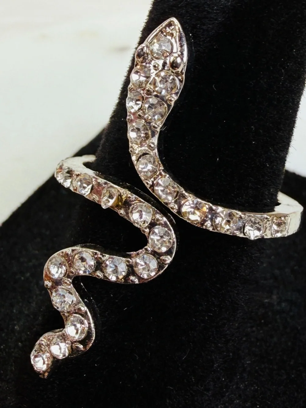 Silvertone clear bling snake size 6 3/4 ring